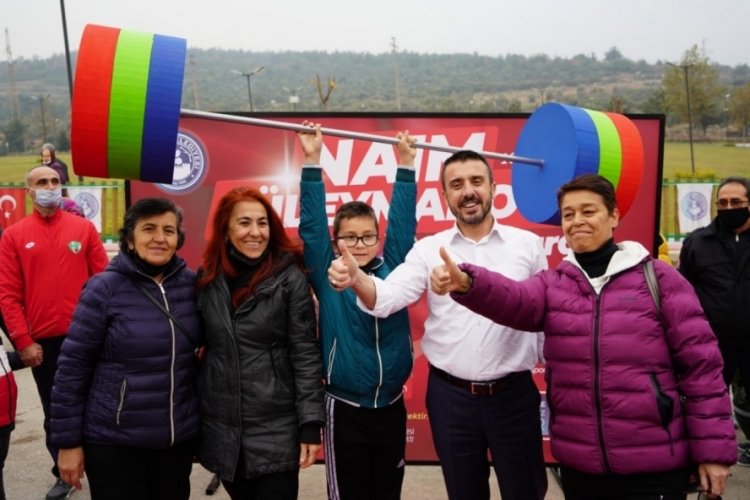Bursa Kestel'de 100 sporcu 'Cep Herk&uuml;l&uuml;' i&ccedil;in koştu