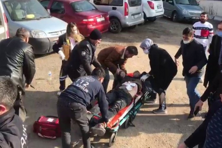 &Ouml;nce yanındaki kadını, ardından kendisini bı&ccedil;akladı