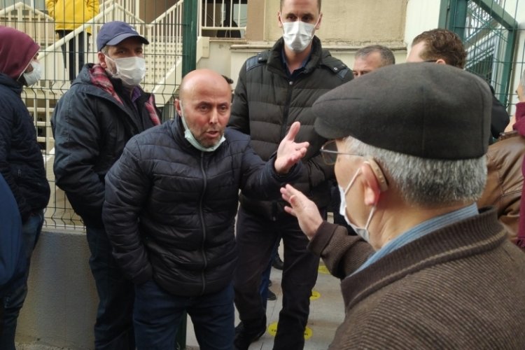 Bursa'da Doğanbey toplu konutlarında koltuk savaşı