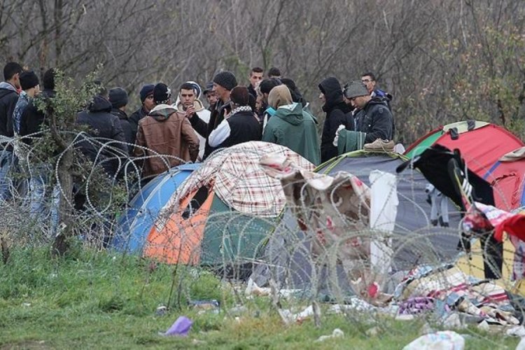 Polonya'nın m&uuml;lteci politikası İngiltere'de protesto edildi