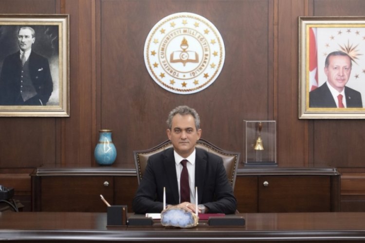 Milli Eğitim Bakanı &Ouml;zer: 850 bin sınıftan sadece 66'sı kapalı olacak