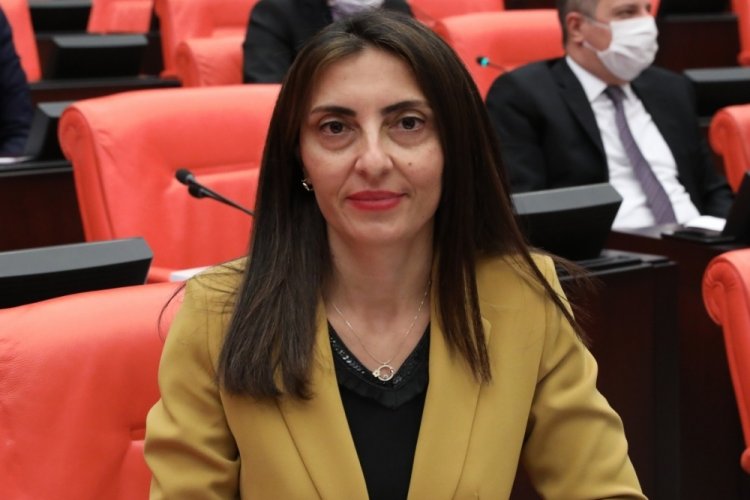 CHP Bursa Milletvekili Altaca Kayışoğlu'ndan, Bakan Ersoy'a soru yağmuru
