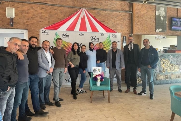 Bursa'da 31 yıl &ouml;nce mezun olan &ouml;ğrenciler bir araya geldi