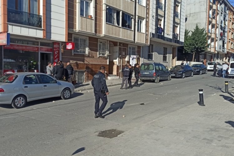 İstanbul Esenyurt'ta alacak verecek kavgası kanlı bitti: 1 &ouml;l&uuml;