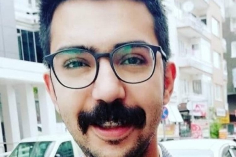 Bariyere &ccedil;arpan arabada baba &ouml;ld&uuml;, eşi ve &ccedil;ocuğu yaralandı