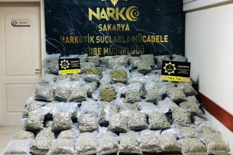 Sakarya'da 64 kilo uyuşturucu ele ge&ccedil;irildi