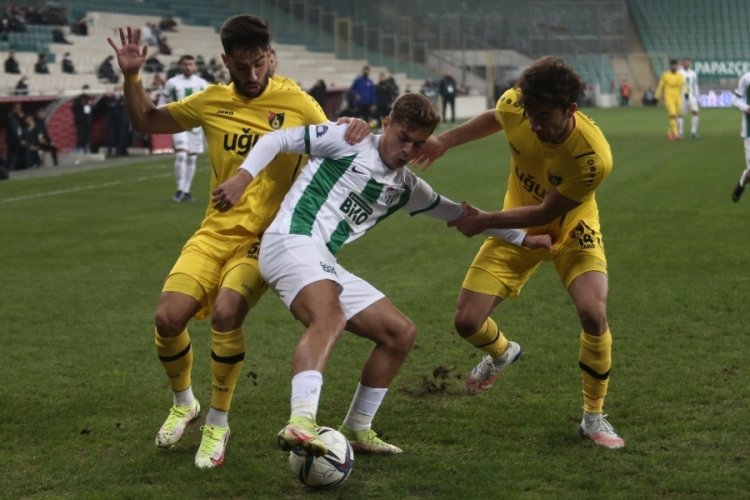 Bursaspor i&ccedil; sahada kazandığından daha &ccedil;ok kaybetti