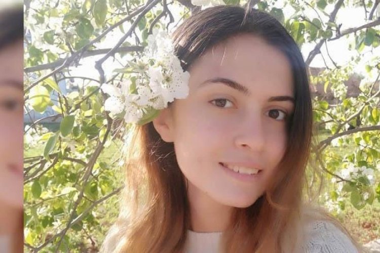 Denizli'de otomobilin &ccedil;arptığı gen&ccedil; kız hayatını kaybetti
