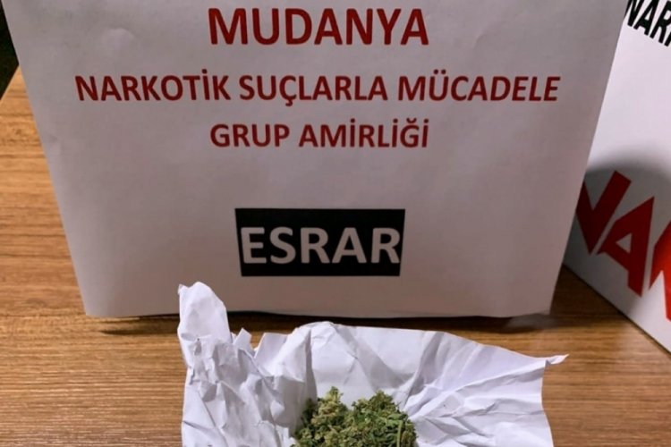 Bursa'da Mudanya polisi uyuşturucu tacirlerine g&ouml;z a&ccedil;tırmıyor