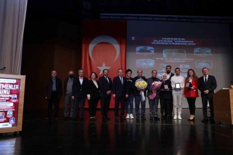 Bursa şehit &ouml;ğretmenleri unutmadı