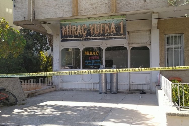 Esnafların bı&ccedil;aklı kavgasında 1'i ağır 3 kişi yaralandı