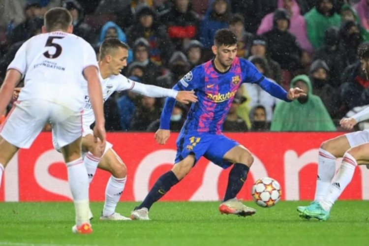 Xavi ilk kez puan kaybetti!