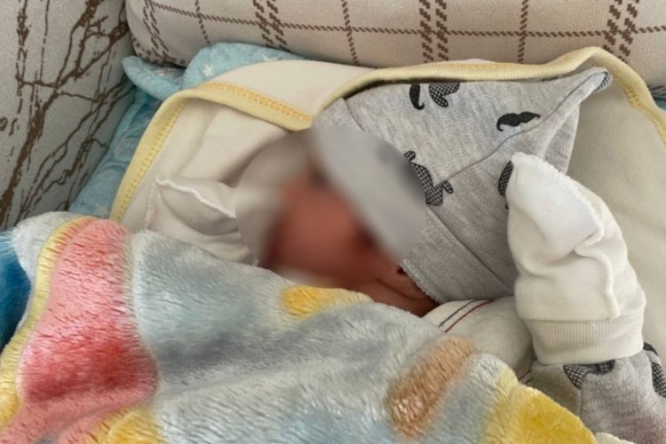 Kan donduran olay! 13 g&uuml;nl&uuml;k bebeğini zehirledi