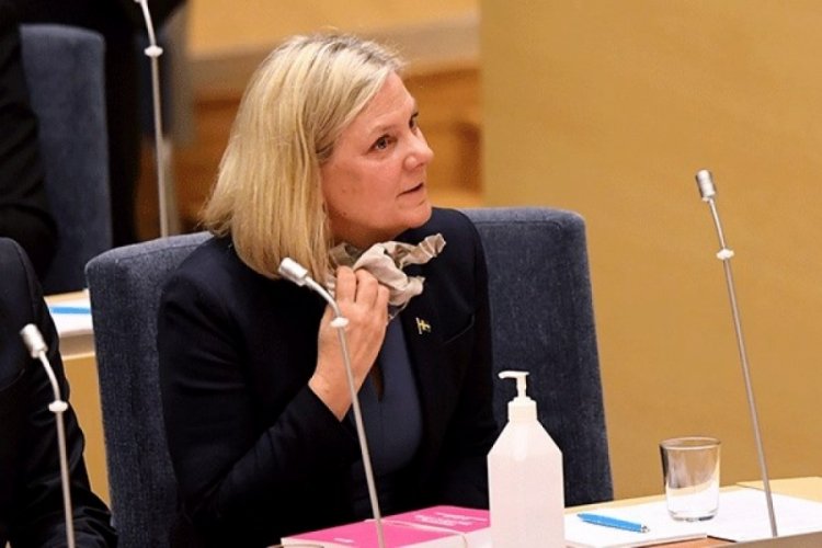 İsve&ccedil;'te ilk kadın başbakan se&ccedil;ilen Magdalena Andersson, 7 saat sonra istifa etti