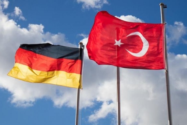 Almanya'da yeni h&uuml;k&uuml;metin T&uuml;rkiye'yle olan politikası ne olacak?