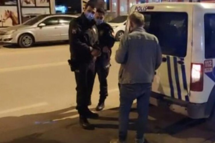 Alkol parası i&ccedil;in kendisini d&ouml;ven oğlundan bı&ccedil;aklayarak kurtuldu