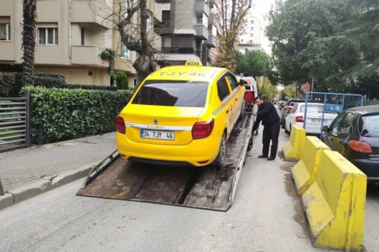 M&uuml;şterisine hakaret etti, s&uuml;r&uuml;c&uuml; belgesi iptal edildi
