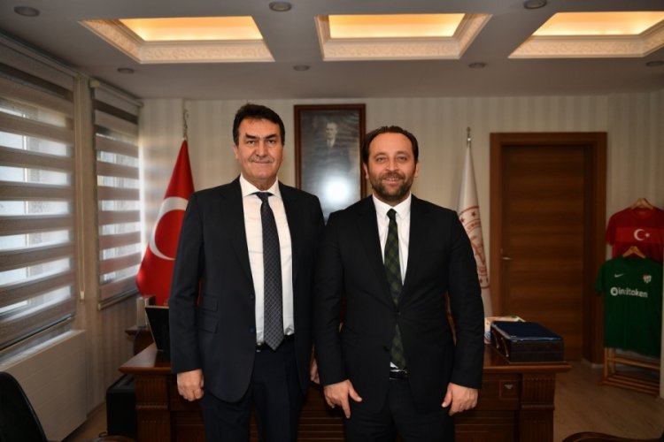 Bursa Osmangazi Belediye Başkanı D&uuml;ndar'dan İl Milli Eğitim M&uuml;d&uuml;r&uuml; G&uuml;r'e hayırlı olsun ziyareti