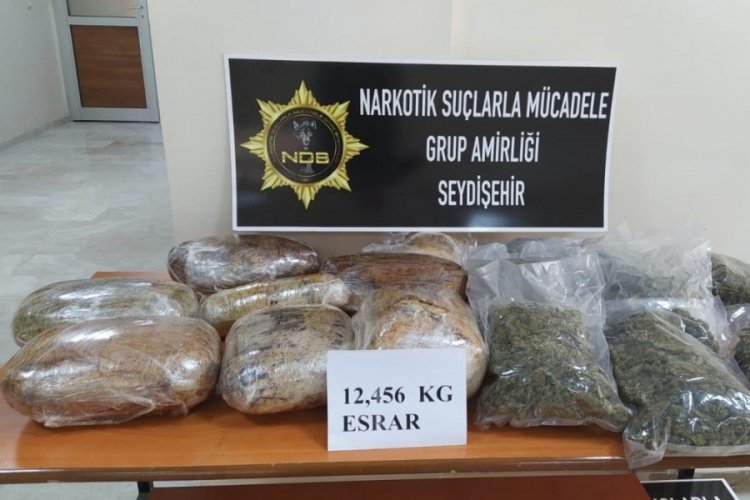 Konya'da b&uuml;y&uuml;k uyuşturucu operasyonu: Tam 12 kilo!