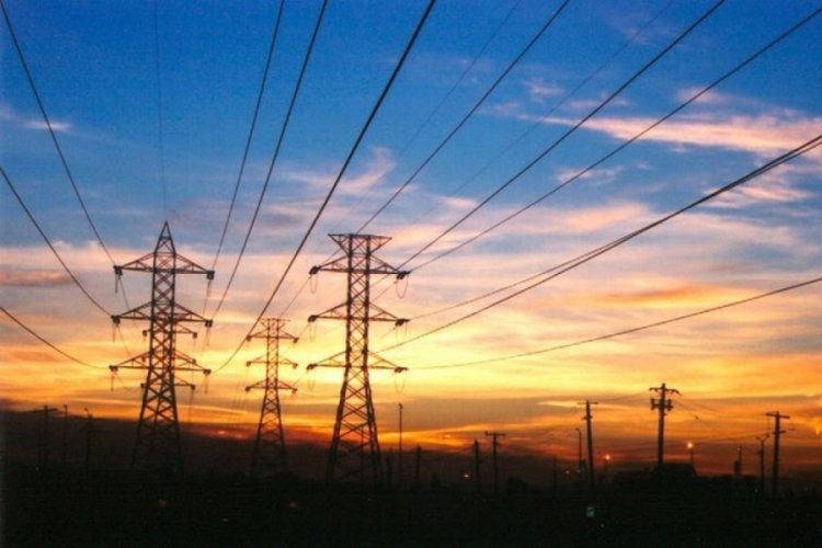 G&uuml;nl&uuml;k elektrik &uuml;retim ve t&uuml;ketim verileri