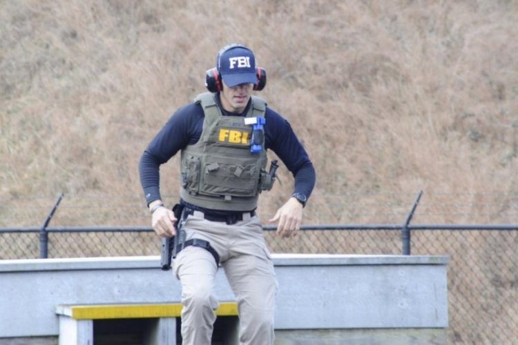 Adanalı FBI'ın hikayesi: M&uuml;sl&uuml;man bir T&uuml;rk olarak hi&ccedil; ırk&ccedil;ılık g&ouml;rmedim