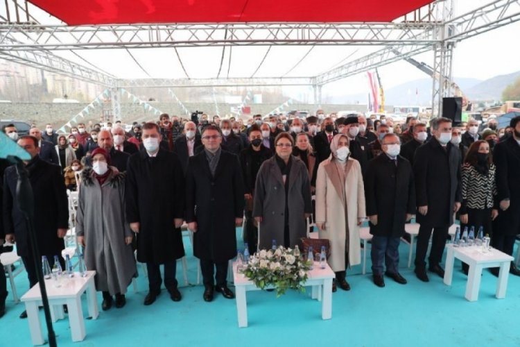 T&uuml;rkiye'nin ilk Sosyal Hizmetler Kamp&uuml;s&uuml;'n&uuml;n temeli atıldı