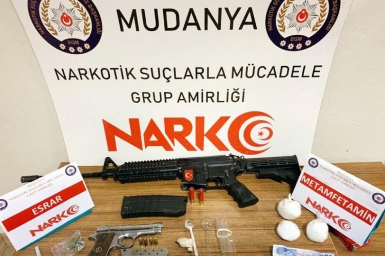 Bursa'da uyuşturucu tacirleri tutuklandı