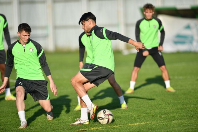 Bursaspor'da Kırşehir Belediyespor ma&ccedil;ı hazırlıkları devam etti