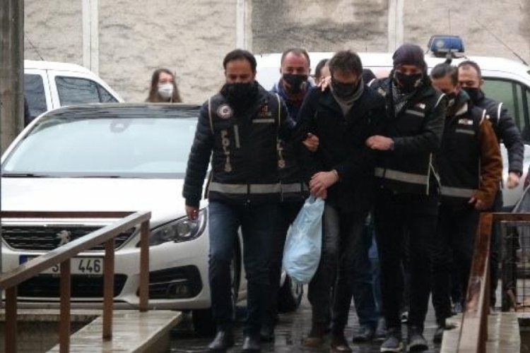 Bursa'da &ccedil;aresiz kadın: Beni yatağa yatırıp &ccedil;ıplak fotoğraflarımı &ccedil;ekti
