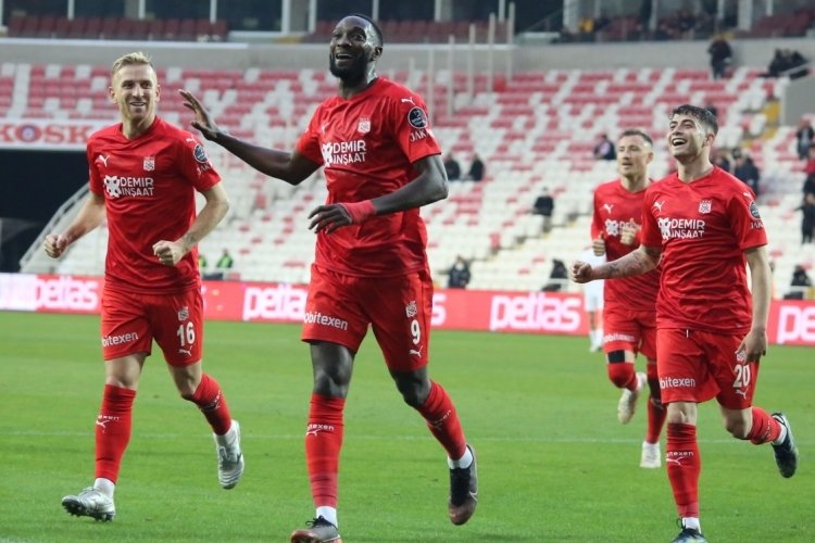 Yatabare 'en yaşlı' ilkine imza attı!