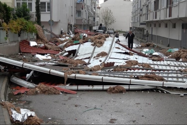 Bursa'daki fırtınanın acı bilan&ccedil;osu