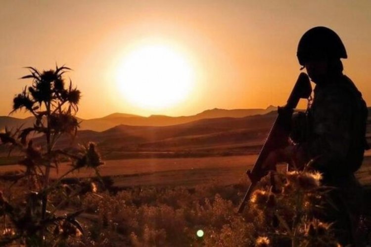 Kırmızı b&uuml;ltenle aranan DEAŞ'lı ter&ouml;rist yakalandı