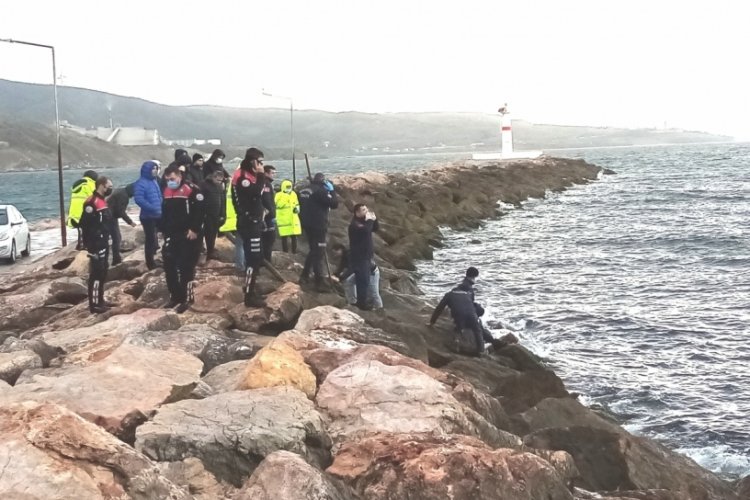 Kayıp gen&ccedil; astsubayın cesedini balık&ccedil;ılar buldu