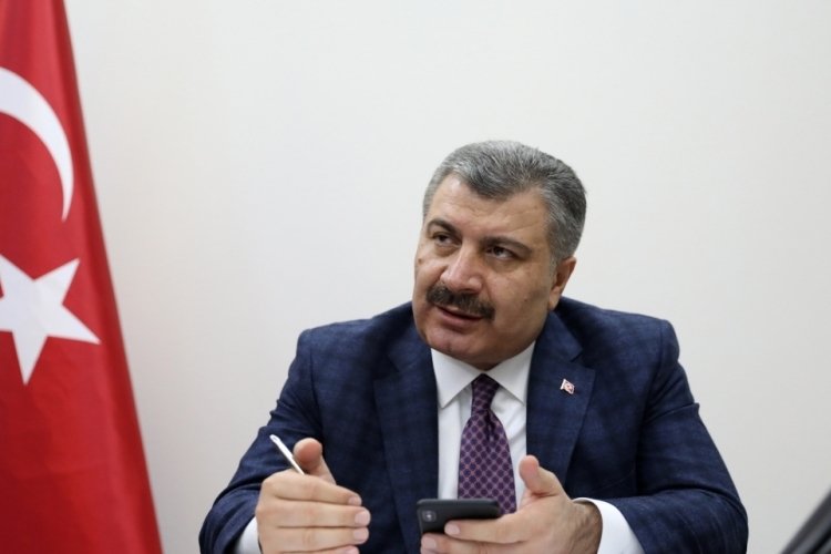 Bakan Koca'dan sağlık &ccedil;alışanları a&ccedil;ıklaması: Hepimizi sevindirecek gelişmeler olacak