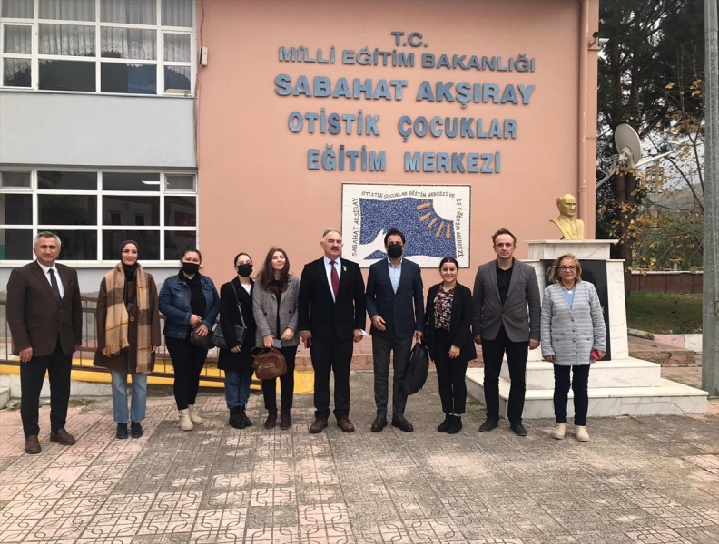 İlkay G&uuml;ndoğan'ın desteğiyle otizmliler i&ccedil;in &ouml;zel materyal donanımlı sınıf a&ccedil;ıldı