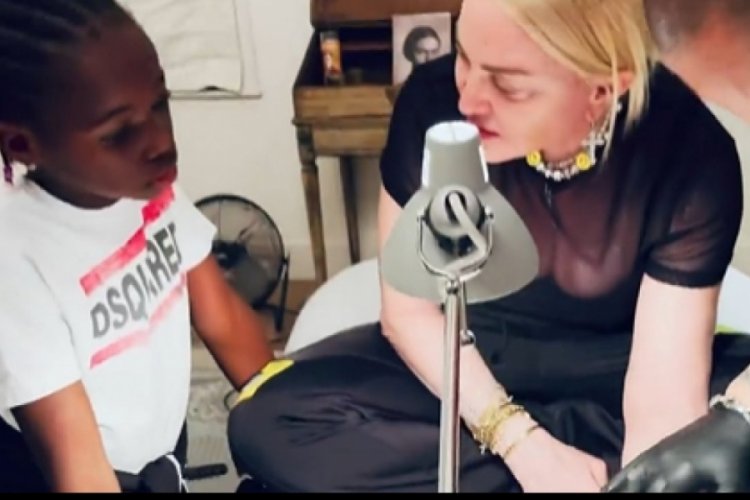 Madonna'nın yeni d&ouml;vmesi dikkat &ccedil;ekti