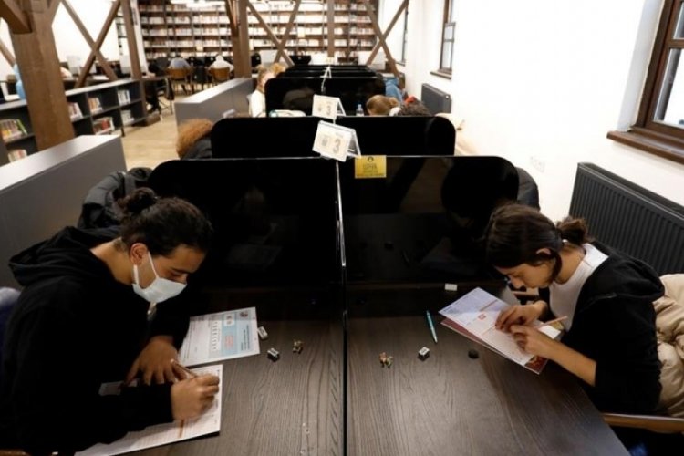 &Uuml;niversite adayları İneg&ouml;l Belediyesi denemesinde ter d&ouml;kt&uuml;