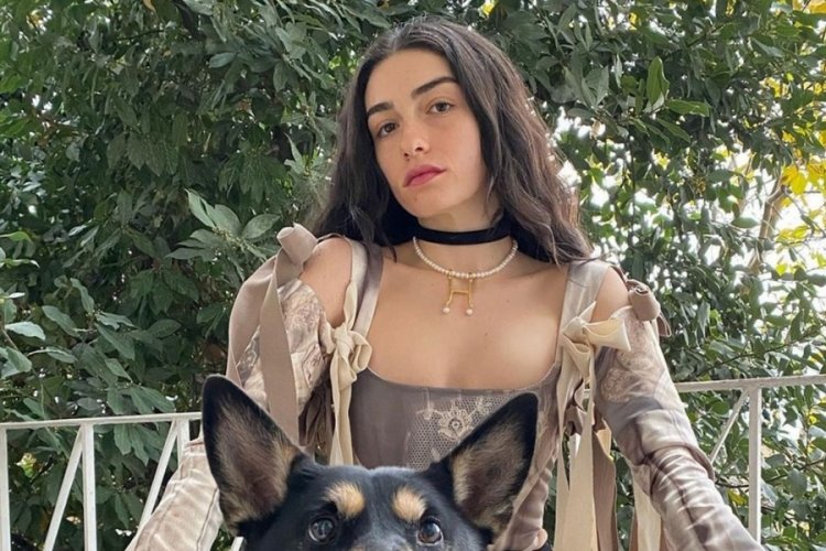 Hazar Erg&uuml;&ccedil;l&uuml;, imaj değişikliği yaptı