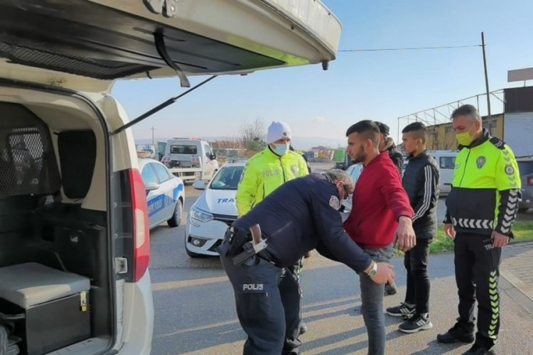 İzmir'den Bursa'ya ka&ccedil;ak yolculuk! 405 kilometre sonra yakalandı