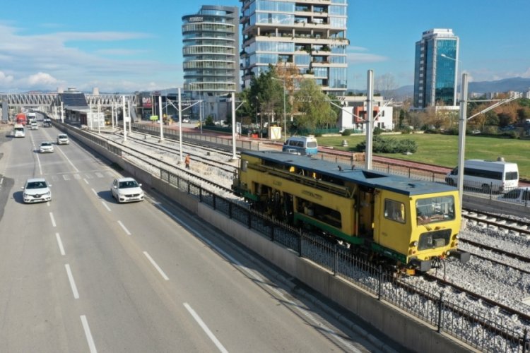 Bursa'da raylı sistemde T2 mesaisi