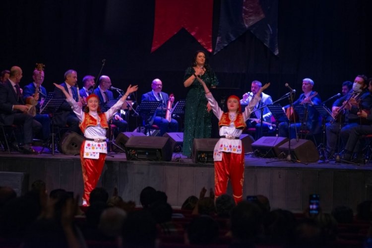 Bursa'da 'Bizim Seslerimiz' yankılandı