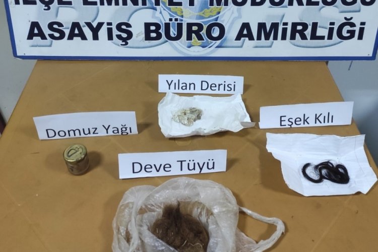 Kedi vahşetinde 1 g&ouml;zaltı: Evinde b&uuml;y&uuml; malzemeleri &ccedil;ıktı