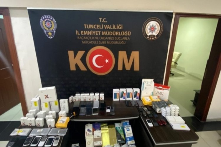 Tunceli'de ka&ccedil;ak&ccedil;ılık operasyonu: 4 g&ouml;zaltı