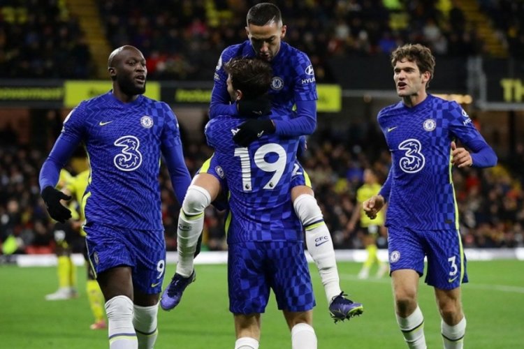 Chelsea liderliğini s&uuml;rd&uuml;rd&uuml;
