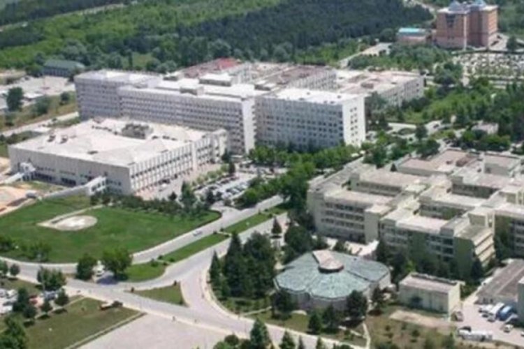 Bursa Uludağ &Uuml;niversitesinde başarılı akademik ve idari personel &ouml;d&uuml;llendirildi