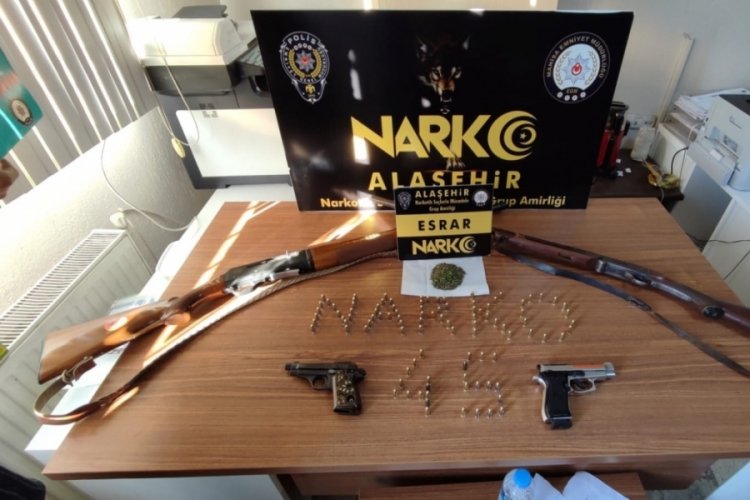 Manisa'da uyuşturucu operasyonu: 6 g&ouml;zaltı