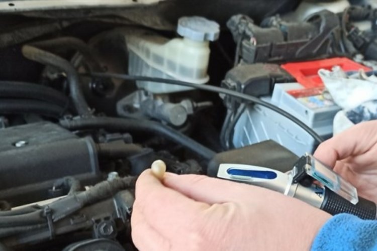 Otomobil s&uuml;r&uuml;c&uuml;leri dikkat!  Motor ustası uyarıyor