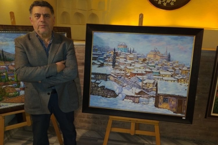 Bir bir yok olan eski Bursa evlerini &ouml;l&uuml;ms&uuml;zleştiriyor