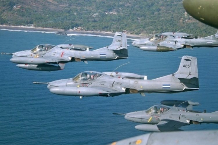 Pasifik'te askeri u&ccedil;ak d&uuml;şt&uuml;: Savunma bakanının oğlu da...