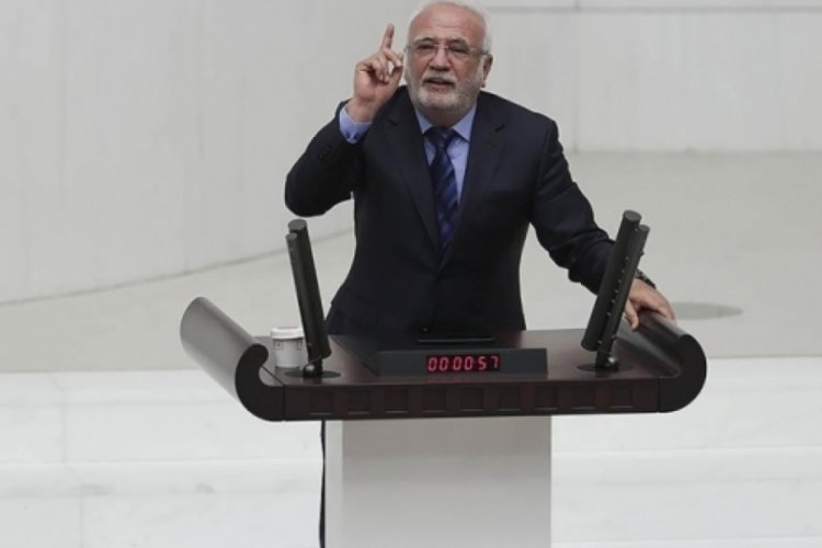 Doktorları &ccedil;ok sevindiren kanun ertelendi